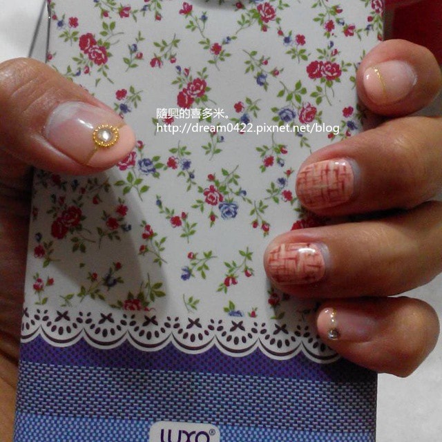 20251113-a0sqq 20251113-a0sqq