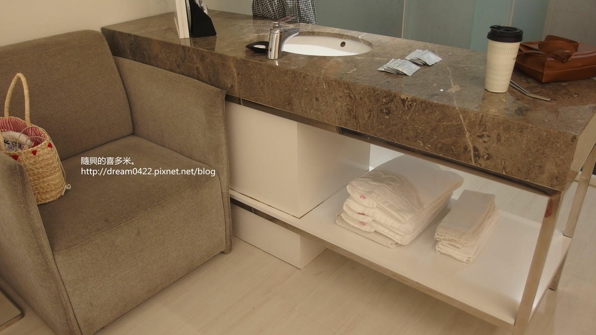 20251113-qrxhg 20251113-qrxhg