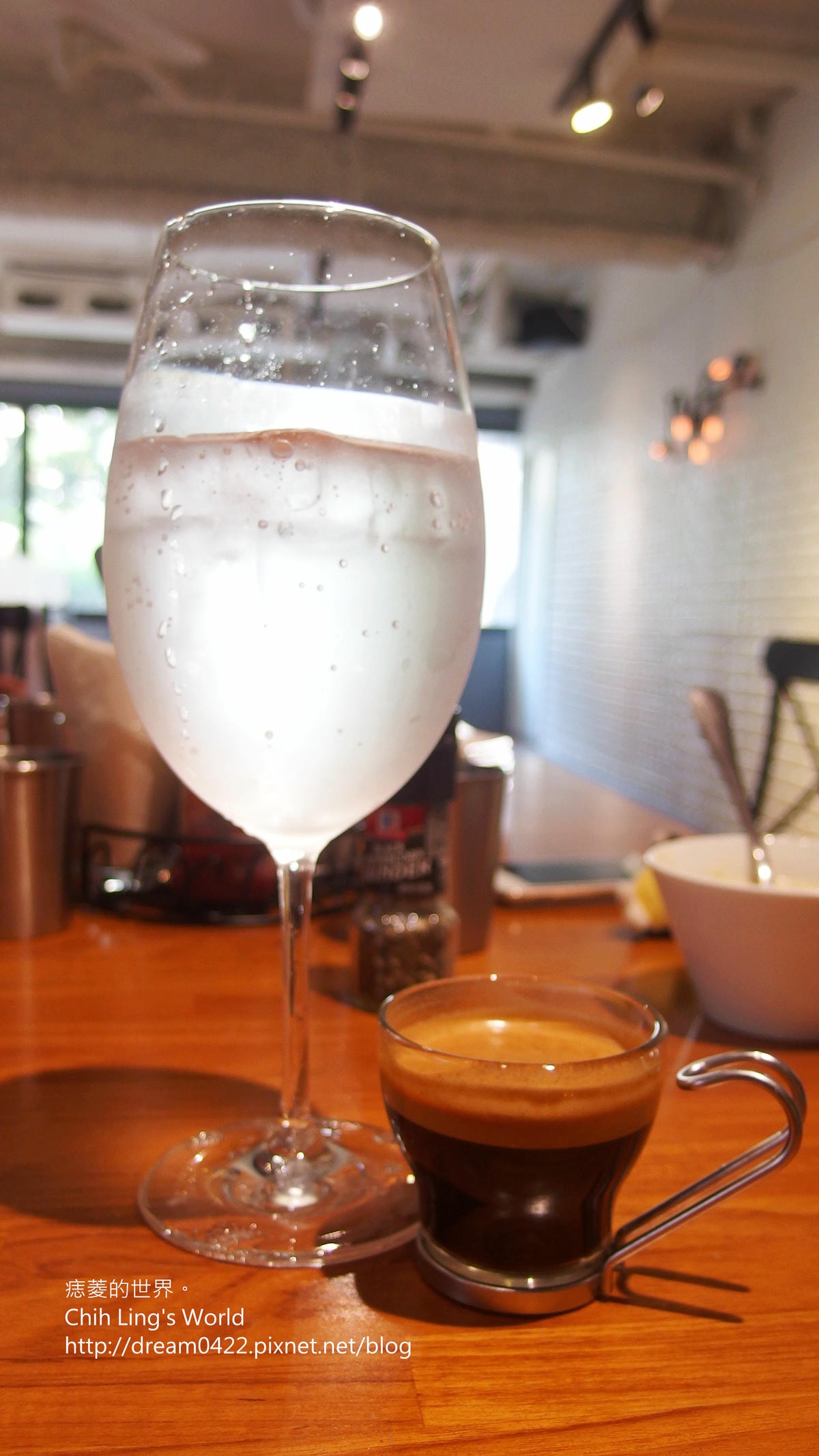 20251113-5razr 20251113-5razr