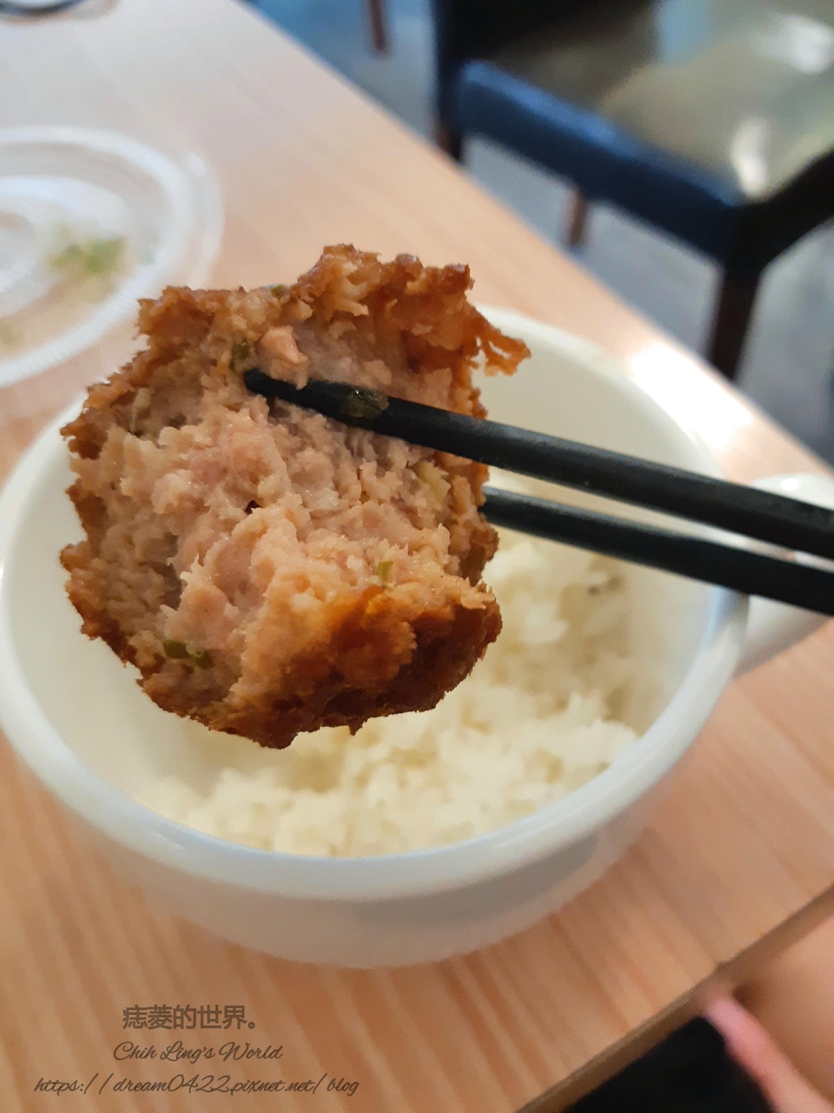 20251113-e3o6w 20251113-e3o6w