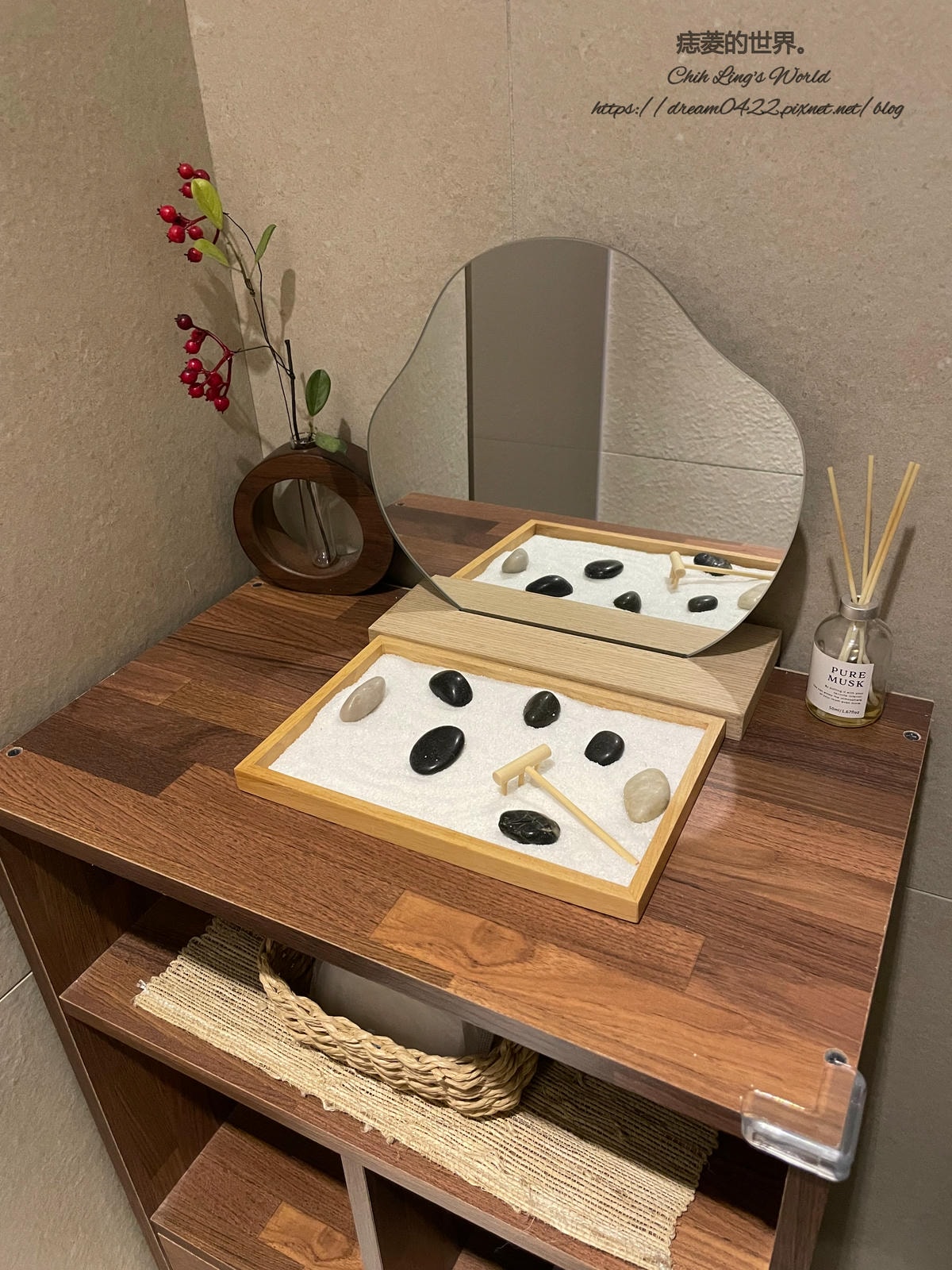 20251113-52w1s 20251113-52w1s