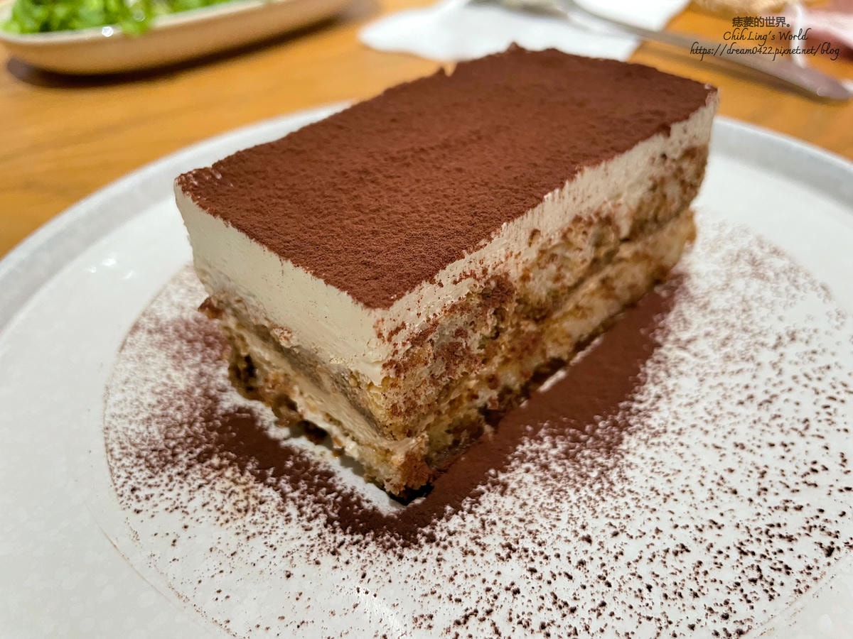 20251113-ehiw8 20251113-ehiw8