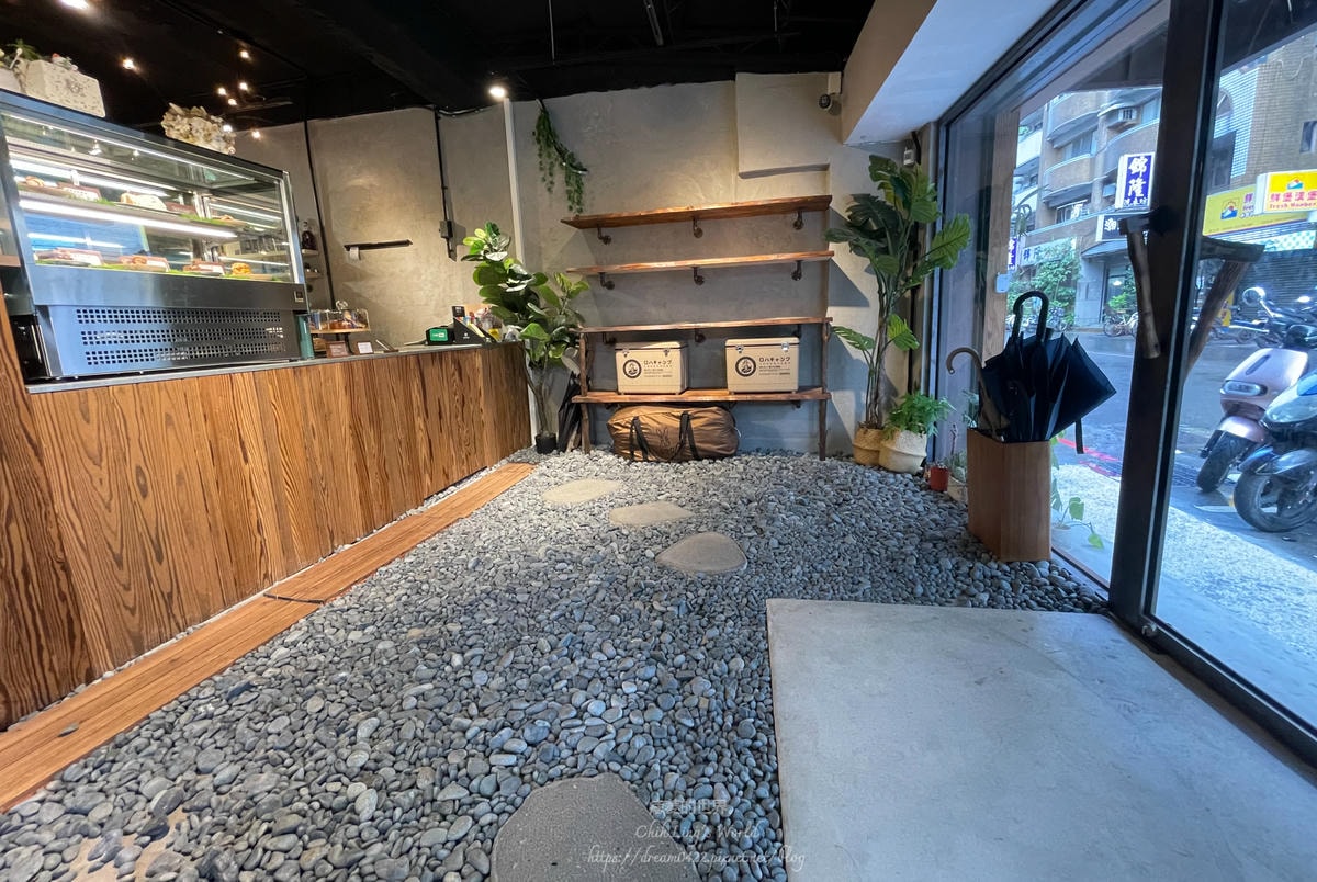 20251113-7g709 20251113-7g709