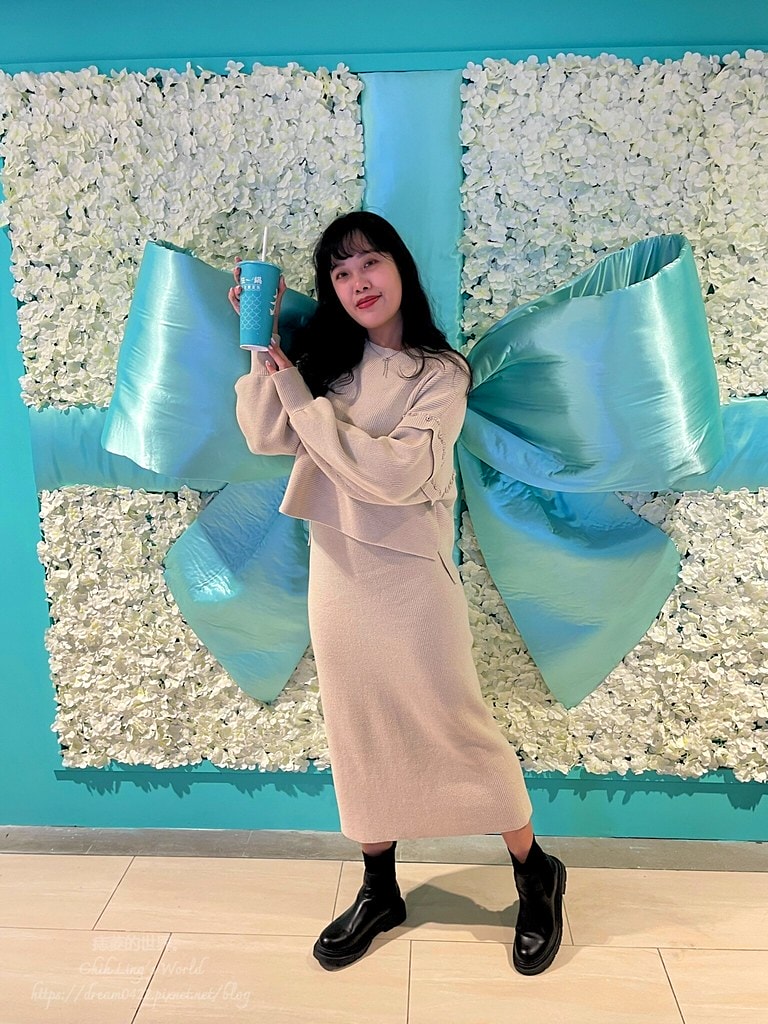 20251113-0f6jj 20251113-0f6jj