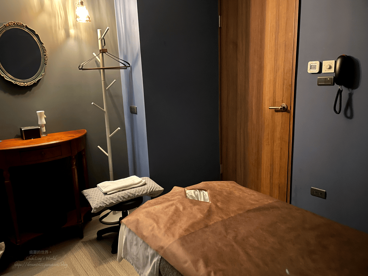 20251113-j8a2c 20251113-j8a2c