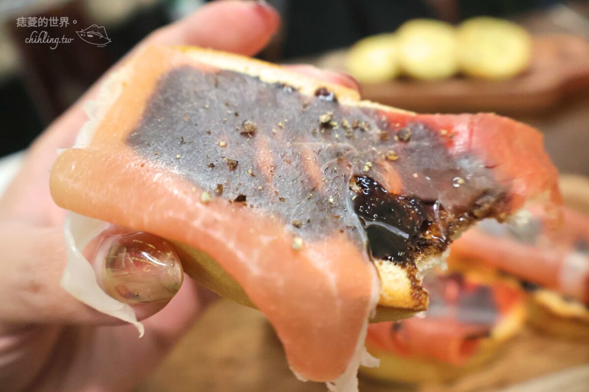 BIBO日咖夜酒：堅持義式料理手法的中和質感餐酒館，軟殼蟹義大利麵、干貝海膽奶油燉飯，道道都驚艷。