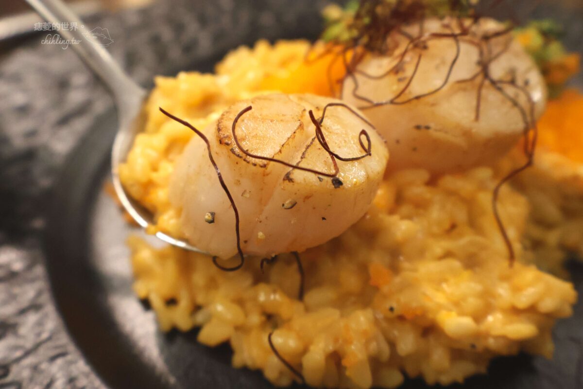 BIBO日咖夜酒：堅持義式料理手法的中和質感餐酒館，軟殼蟹義大利麵、干貝海膽奶油燉飯，道道都驚艷。