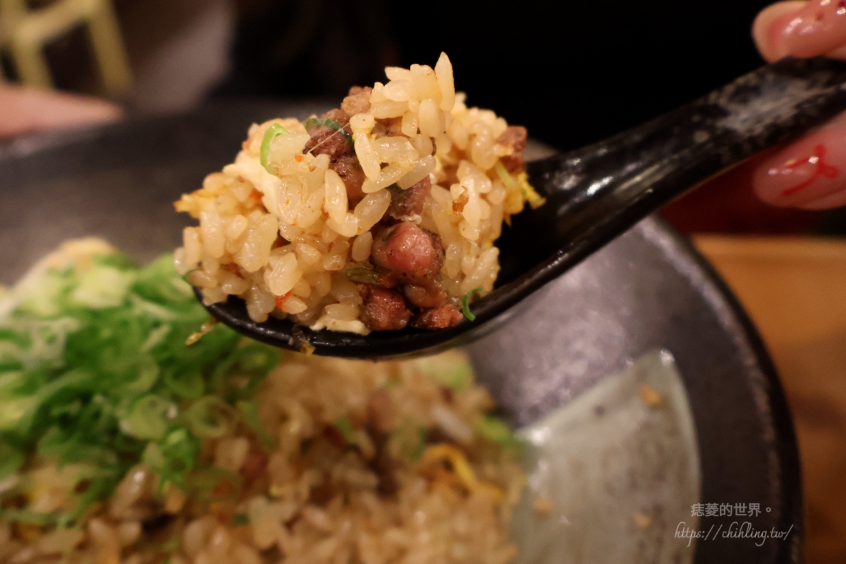 【新北/淡水】蔦燒 竹圍店：居酒屋自製超費工一夜干！大推鹽燒雞正肉、黑豚辣炒飯、解酒用雞白湯，大台北8間分店都能吃到！