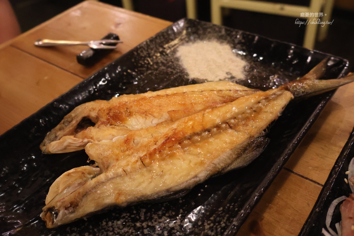 【新北/淡水】蔦燒 竹圍店：居酒屋自製超費工一夜干！大推鹽燒雞正肉、黑豚辣炒飯、解酒用雞白湯，大台北8間分店都能吃到！