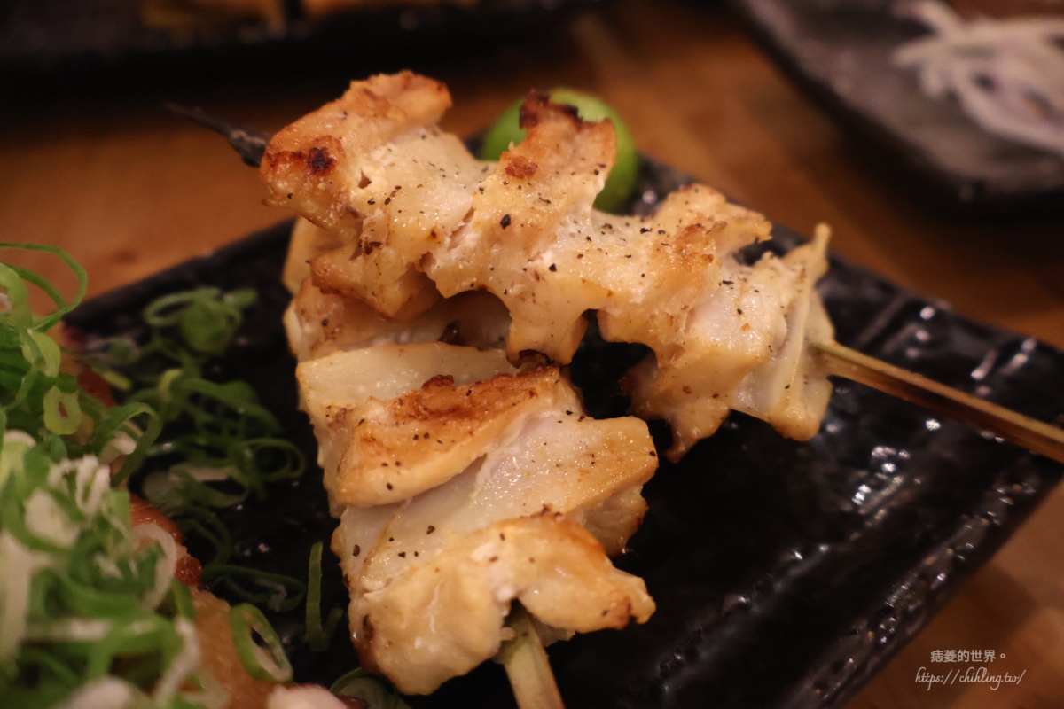 【新北/淡水】蔦燒 竹圍店：居酒屋自製超費工一夜干！大推鹽燒雞正肉、黑豚辣炒飯、解酒用雞白湯，大台北8間分店都能吃到！