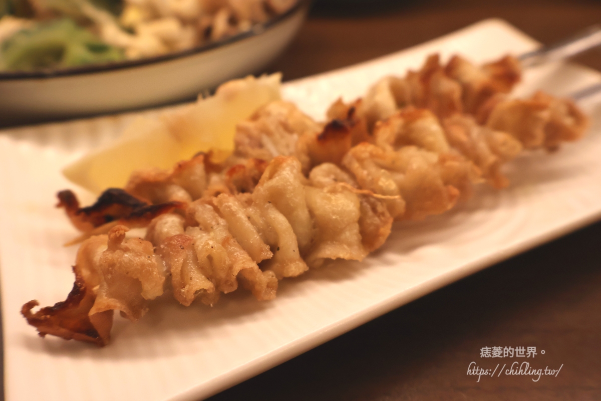【台北中山】串藏燒鳥居酒屋：串燒、炸物、生魚片、炒物全點得到！吧檯小酌、包廂慶祝都適合的全能居酒屋。