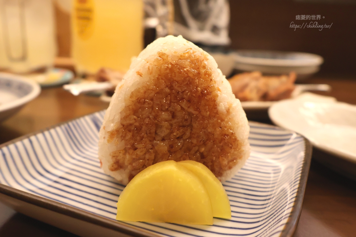 【台北中山】串藏燒鳥居酒屋：串燒、炸物、生魚片、炒物全點得到！吧檯小酌、包廂慶祝都適合的全能居酒屋。