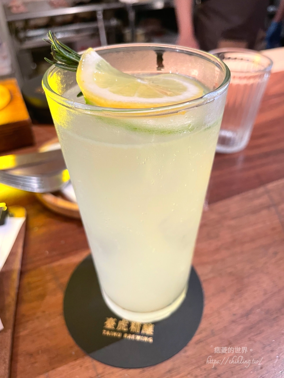 【台北/中山】父母FUMU CAFE & BAR：早上十點，我想來杯High Ball配早午餐盤。