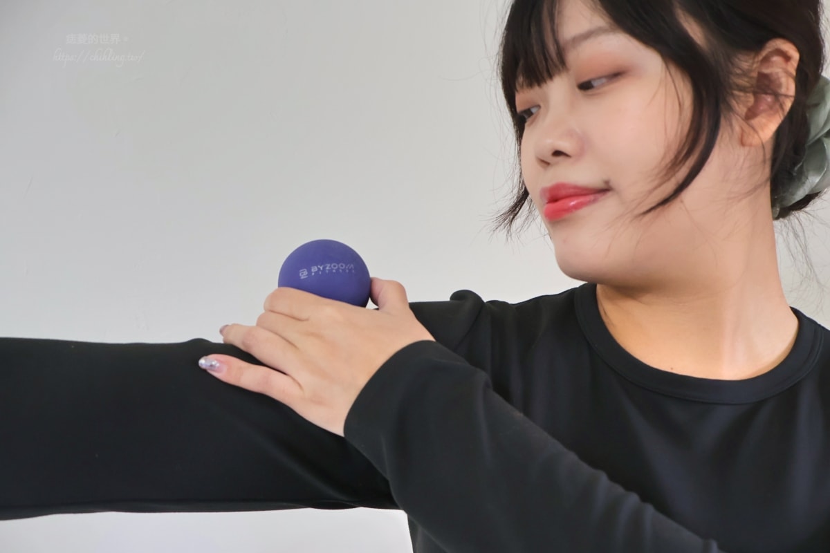 【開箱】BYZOOM×凱蒂瑜珈 瑜珈墊組合：在墊上找到屬於你的Flow，用對輔具讓瑜伽更自在、更流暢。