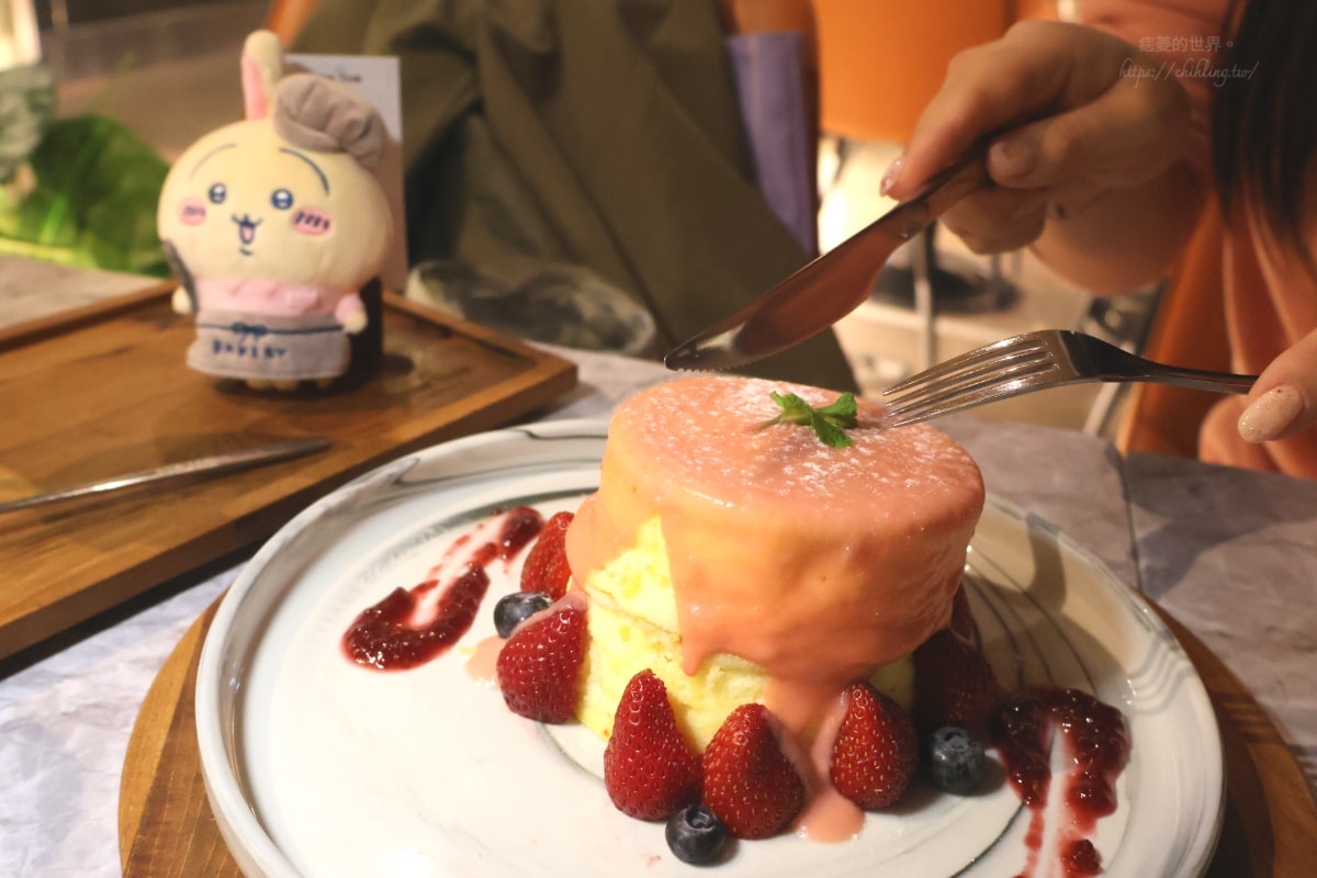 【台北/信義區】成真咖啡 ComeTrue CAFE 台北誠品松菸店:期間限定雪戀草莓舒芙蕾、大份量早午餐,來松菸看展逛街的最佳用餐選擇! - 第18張圖 【台北/信義區】成真咖啡 ComeTrue CAFE 台北誠品松菸店:期間限定雪戀草莓舒芙蕾、大份量早午餐,來松菸看展逛街的最佳用餐選擇!