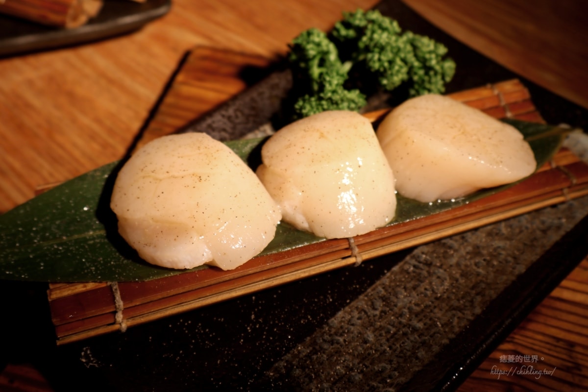 【台北/大安區】葵燒燒肉:師大夜市內的熱情系燒肉店,雙人套餐兩千有找!抱抱十秒、骰子比大小成功就送酒,一起來饋修吃燒肉! - 第21張圖 【台北/大安區】葵燒燒肉:師大夜市內的熱情系燒肉店,雙人套餐兩千有找!抱抱十秒、骰子比大小成功就送酒,一起來饋修吃燒肉!
