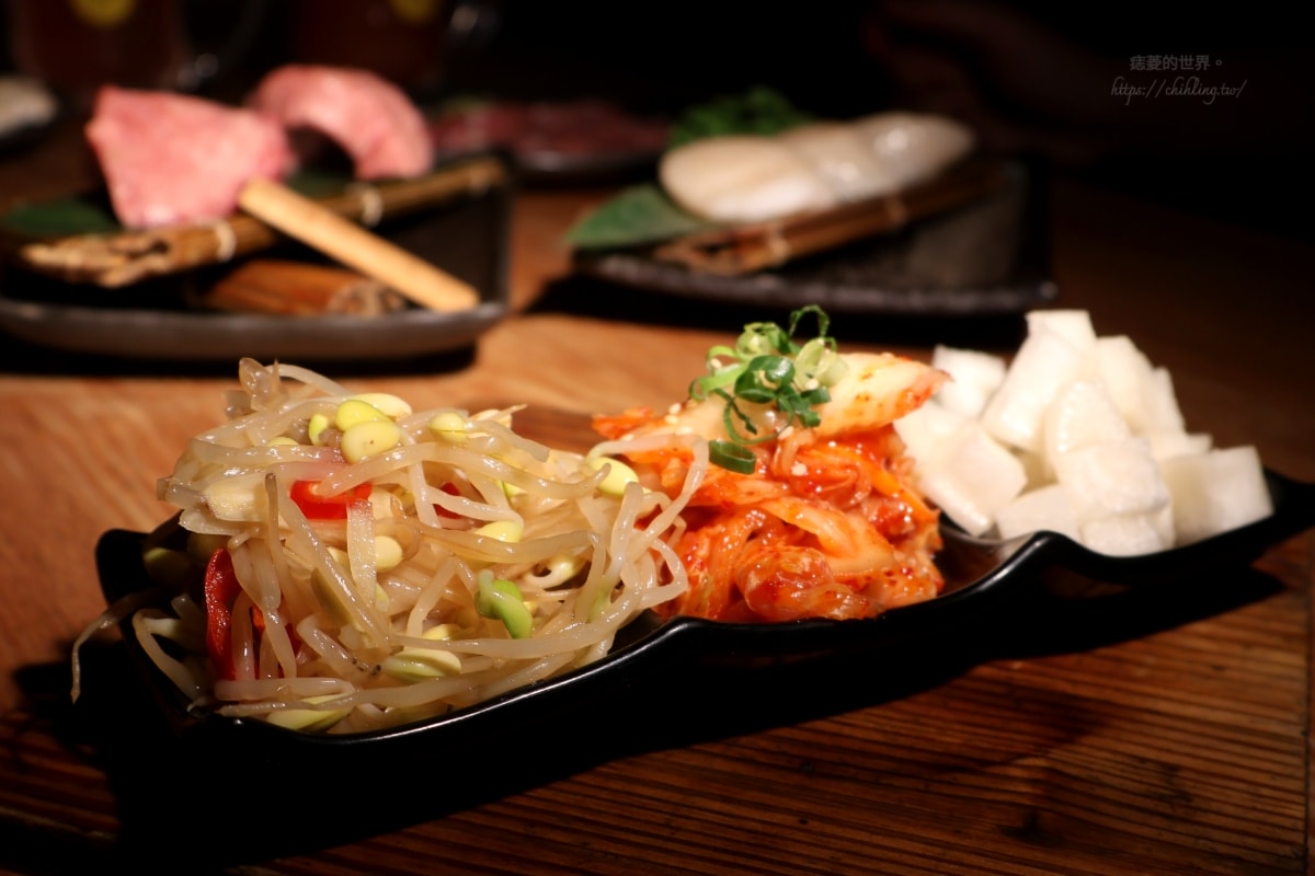 【台北/大安區】葵燒燒肉:師大夜市內的熱情系燒肉店,雙人套餐兩千有找!抱抱十秒、骰子比大小成功就送酒,一起來饋修吃燒肉! - 第5張圖 【台北/大安區】葵燒燒肉:師大夜市內的熱情系燒肉店,雙人套餐兩千有找!抱抱十秒、骰子比大小成功就送酒,一起來饋修吃燒肉!
