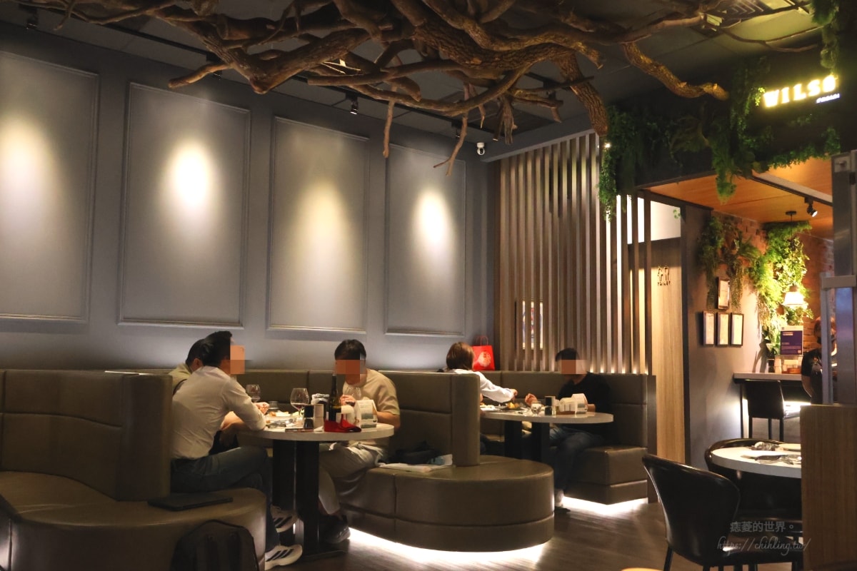 【台北/內湖】WilsonPark 威爾森公園：葫洲站約會就來這間餐酒館！預約制威靈頓牛排、隱藏版烤高麗菜推薦必點。