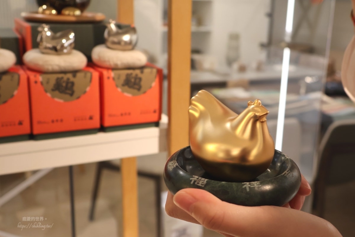 Hochoo好萩家居：近忠孝新生的各國質感家居選物店！從布料、木紋都可自由搭配的MIT傢俱訂製服務，替你打造心目中的理想生活。