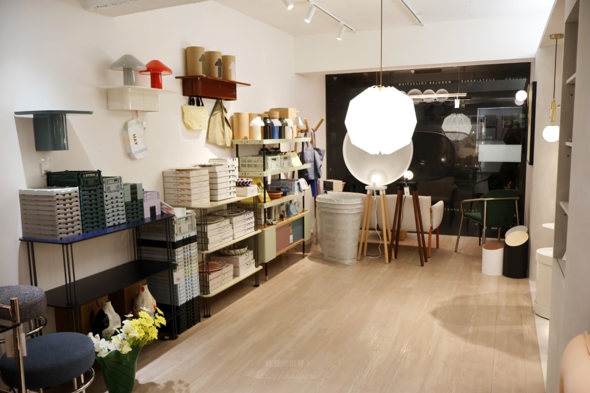 Hochoo好萩家居：近忠孝新生的各國質感家居選物店！從布料、木紋都可自由搭配的MIT傢俱訂製服務，替你打造心目中的理想生活。
