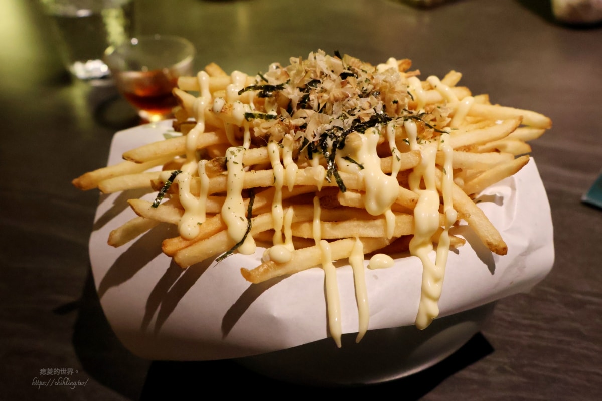 【台北/松山】四月餐酒館:市民大道上的質感系餐酒館,14款原創特調、章魚燒薯條、醒酒雞湯,姊妹聚會愛店名單加一! - 第5張圖 【台北/松山】四月餐酒館:市民大道上的質感系餐酒館,14款原創特調、章魚燒薯條、醒酒雞湯,姊妹聚會愛店名單加一!