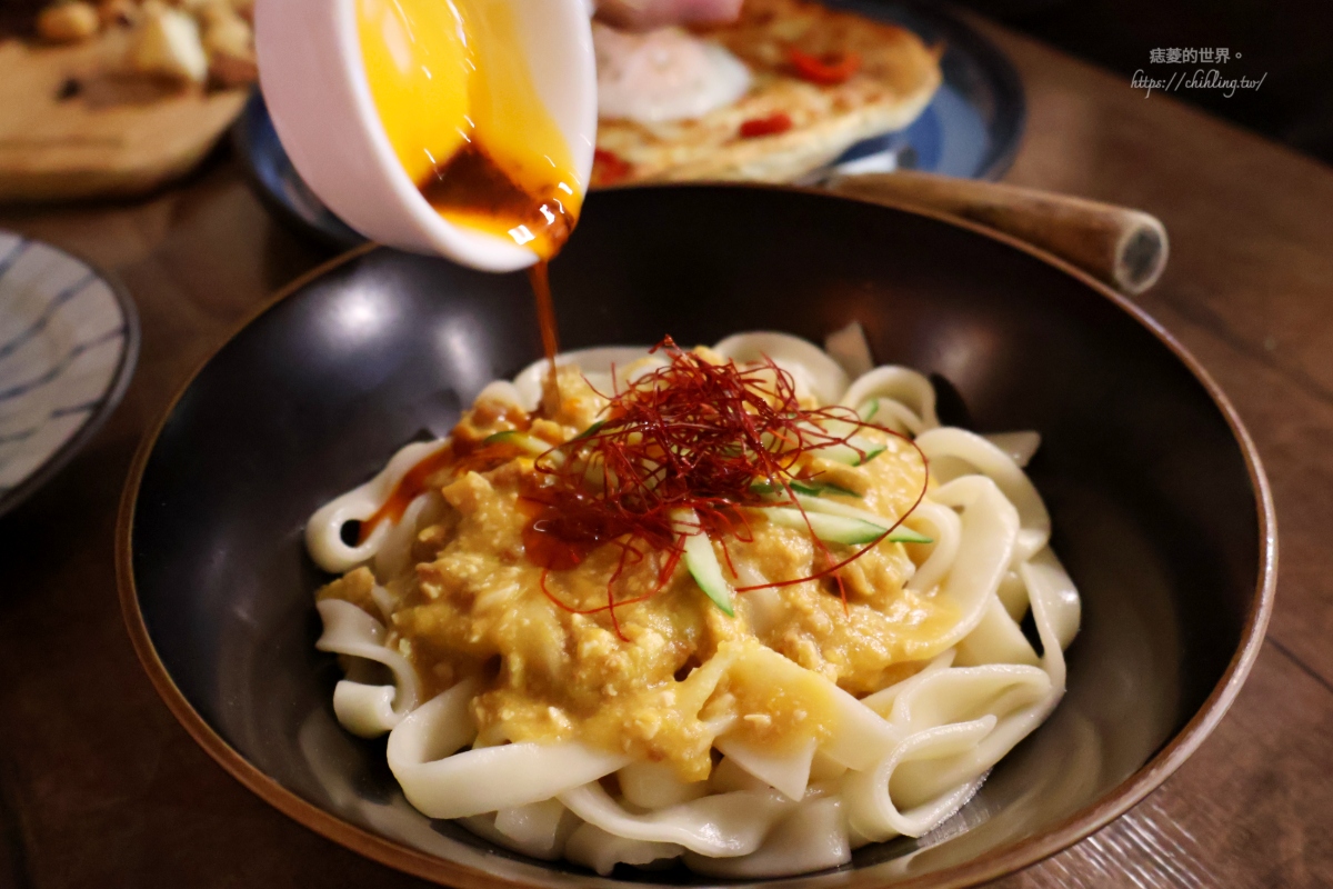 【國父紀念館餐酒館推薦】Pan House Wine & Bistro｜必吃黃金鹹蛋麵、週三生蠔之夜，東區輕鬆聚餐約會首選！