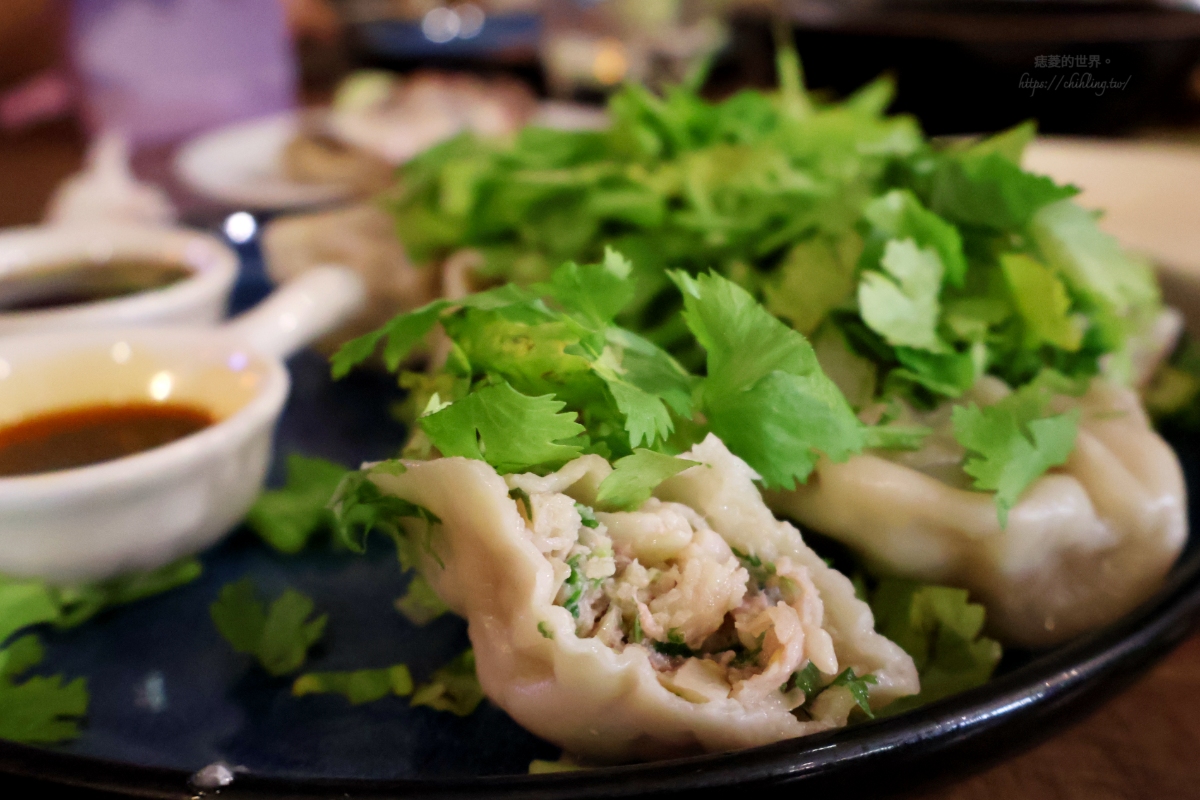 【國父紀念館餐酒館推薦】Pan House Wine & Bistro｜必吃黃金鹹蛋麵、週三生蠔之夜，東區輕鬆聚餐約會首選！